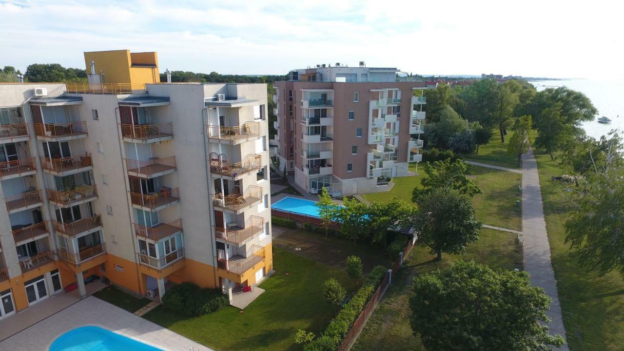 Viktoria Apartmanok ชิโอฟก ภายนอก รูปภาพ