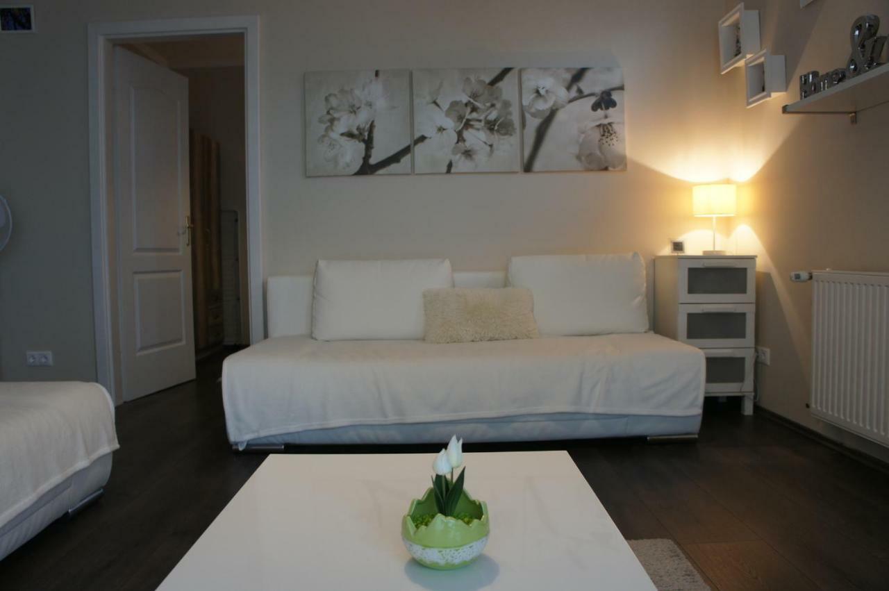Viktoria Apartmanok ชิโอฟก ภายนอก รูปภาพ